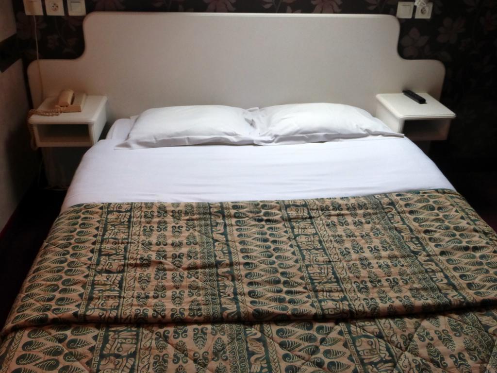 Hotel De France Pontorson Rum bild