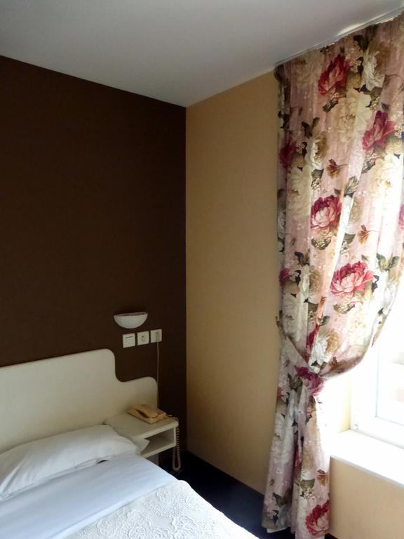 Hotel De France Pontorson Rum bild
